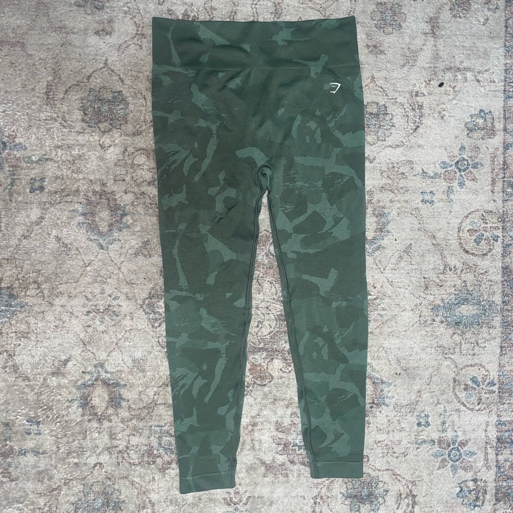 Gymshark High Waistline 2.0 Seamless Booty Leggings Size XXL Camo Green NWT